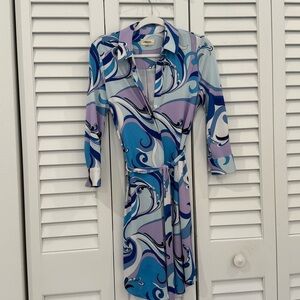 L’AGENCE purple and blue dress with tie